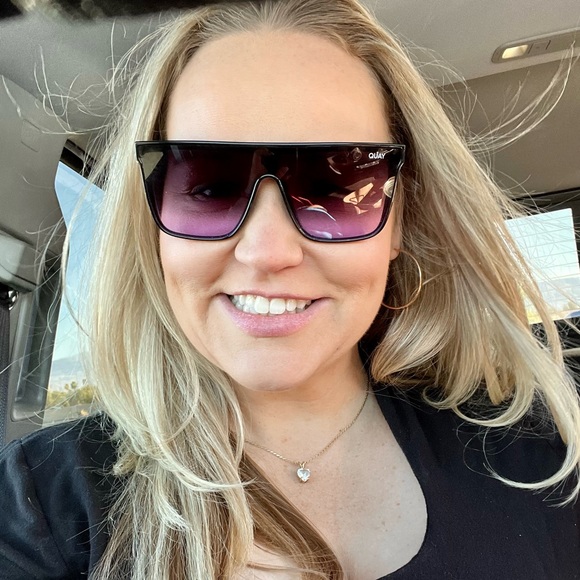 Meet your Posher, Tara - Picture 1 of 1